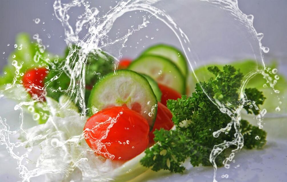 Healthy food and water are important factors needed for weight loss